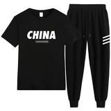 黑色