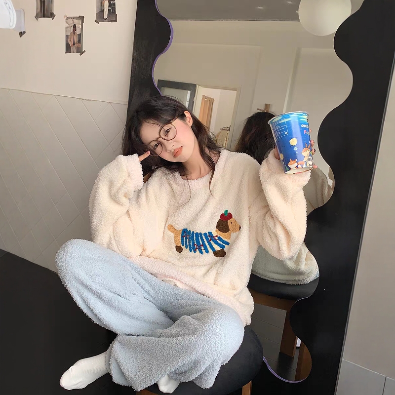 可爱卡通小狗睡衣女秋冬珊瑚绒
