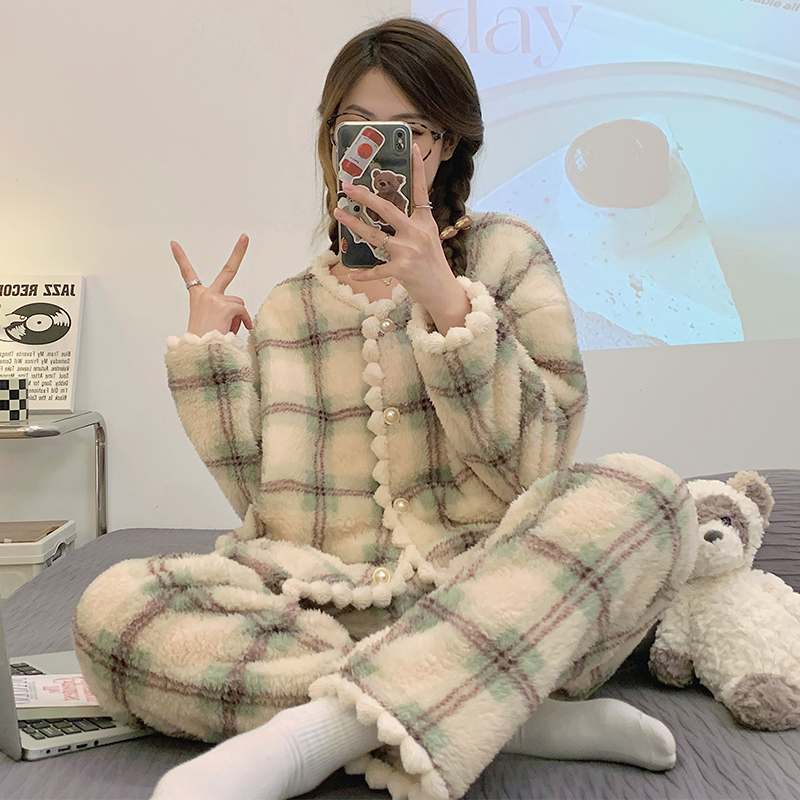 睡衣女款秋冬季珊瑚绒保暖2023年