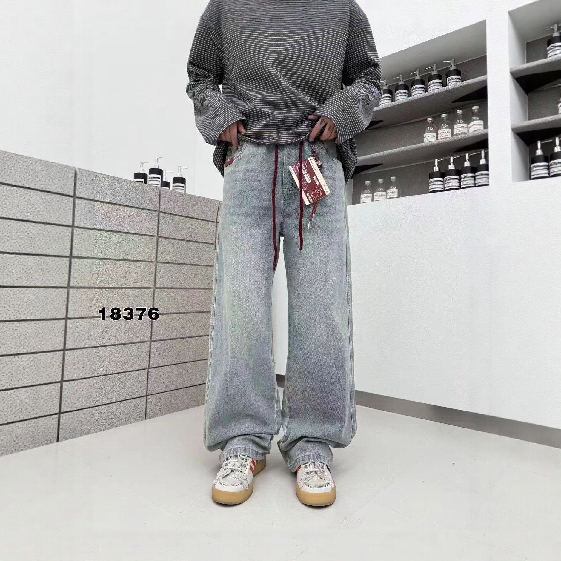 2026春季新款男装浅蓝色宽松直筒牛仔裤学生潮牌休闲潮流阔腿长裤