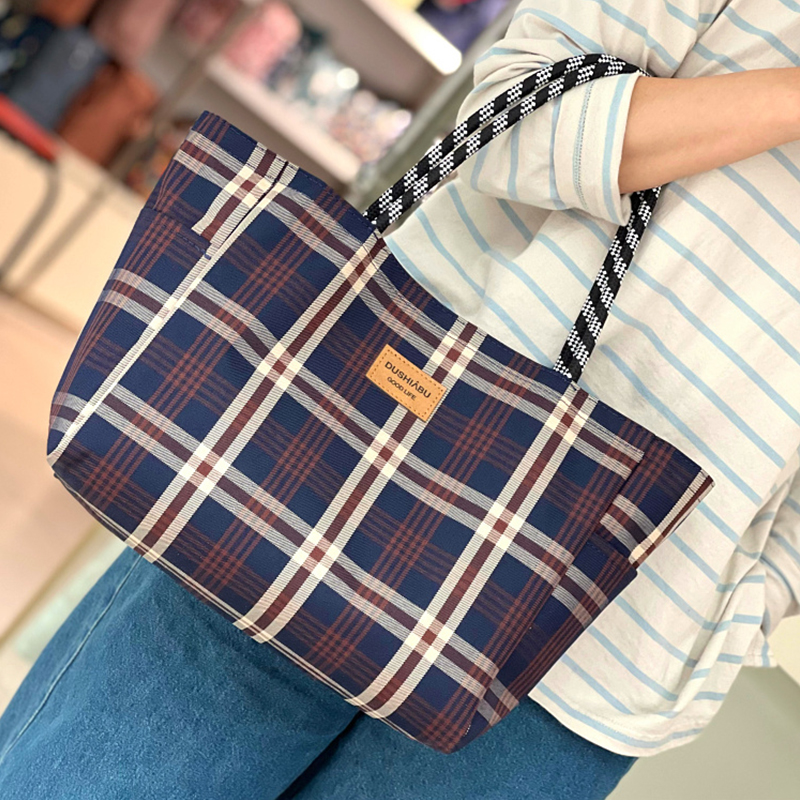 2025新款韩版经典格纹大容量女款托特包超火网红妈咪包夏季手提包