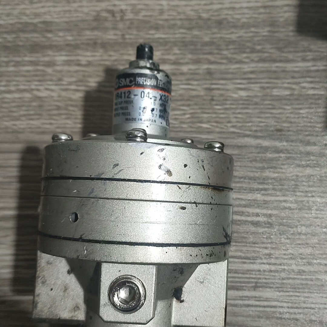 IR412-04-X32调压阀