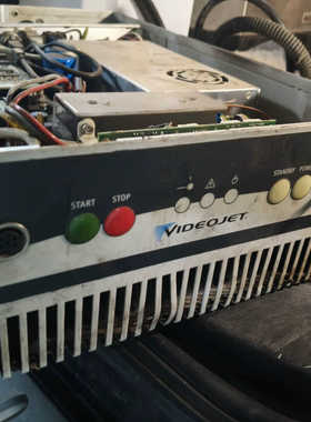 伟迪捷 VIDEOJET 激光器和控制器一套，实物如图。型号