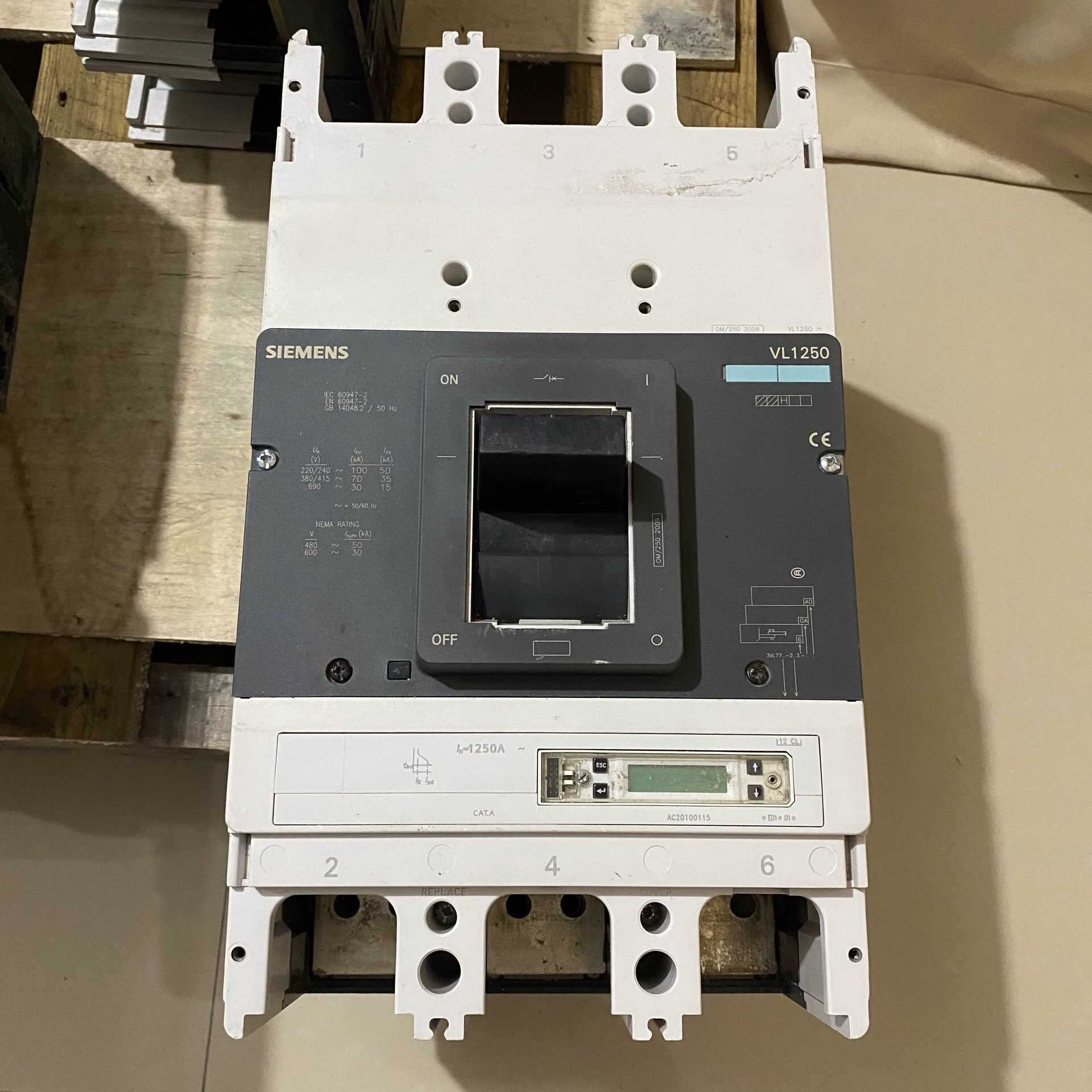 断路器VL1250 3P 1250A