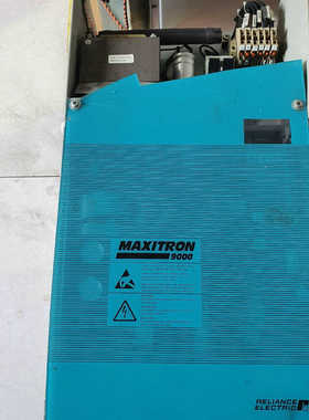 瑞恩驱动器调速器maxitron9000驱动器拆机下来磕碰了