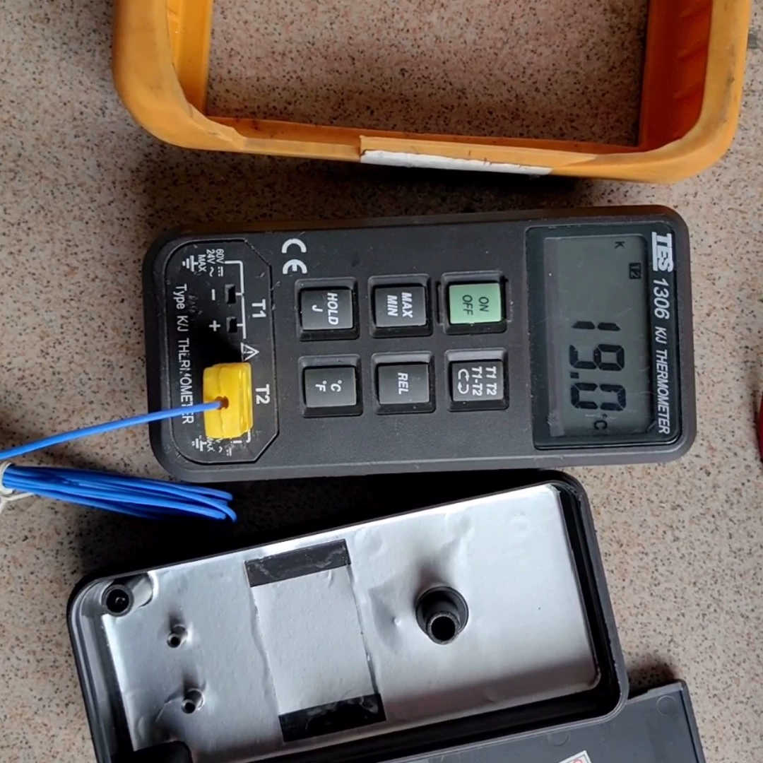 TES泰仕数字式测温仪，TES 1306功能包好，电池没电自