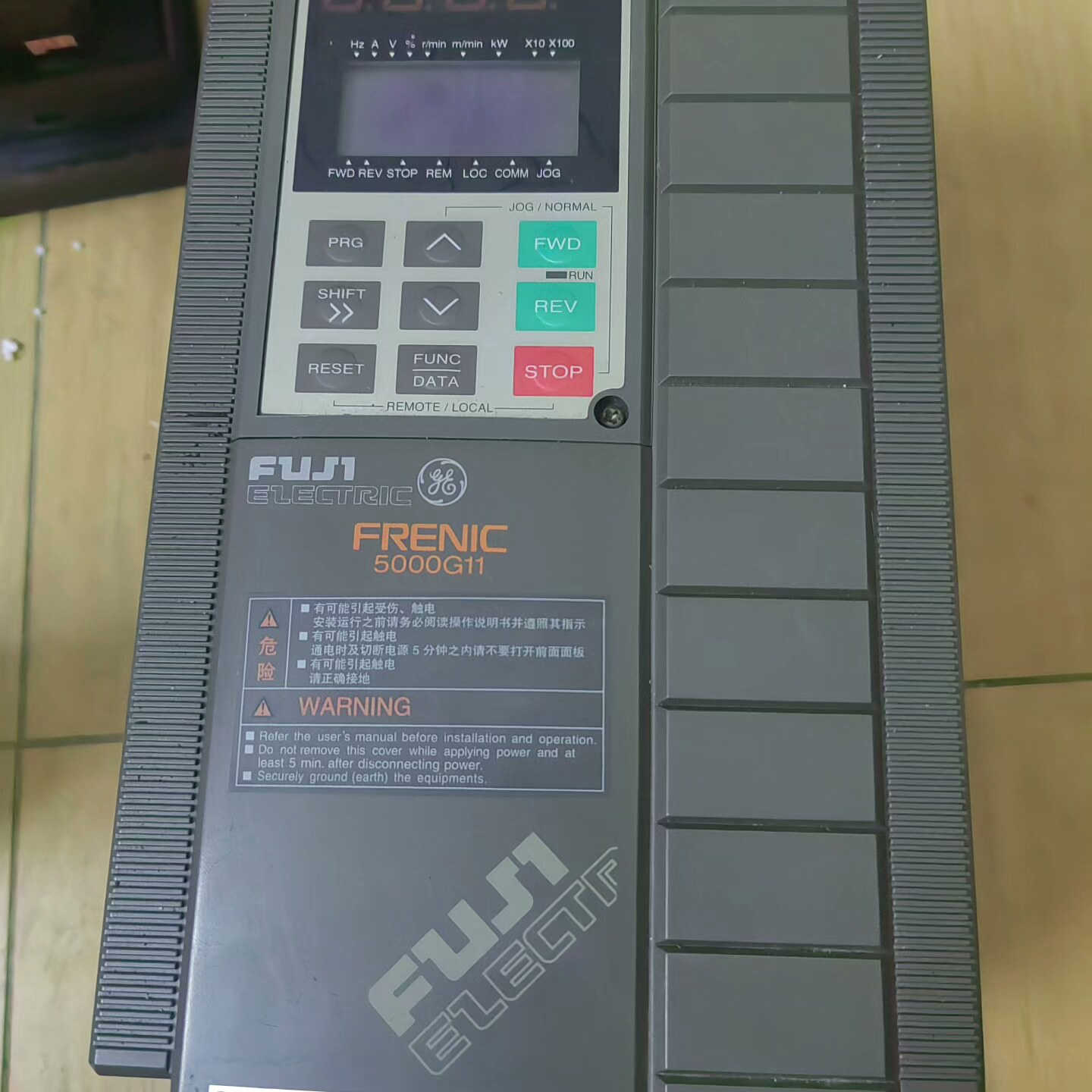 富士变频器FRENIC 5000G11，型号FRN3.7G1