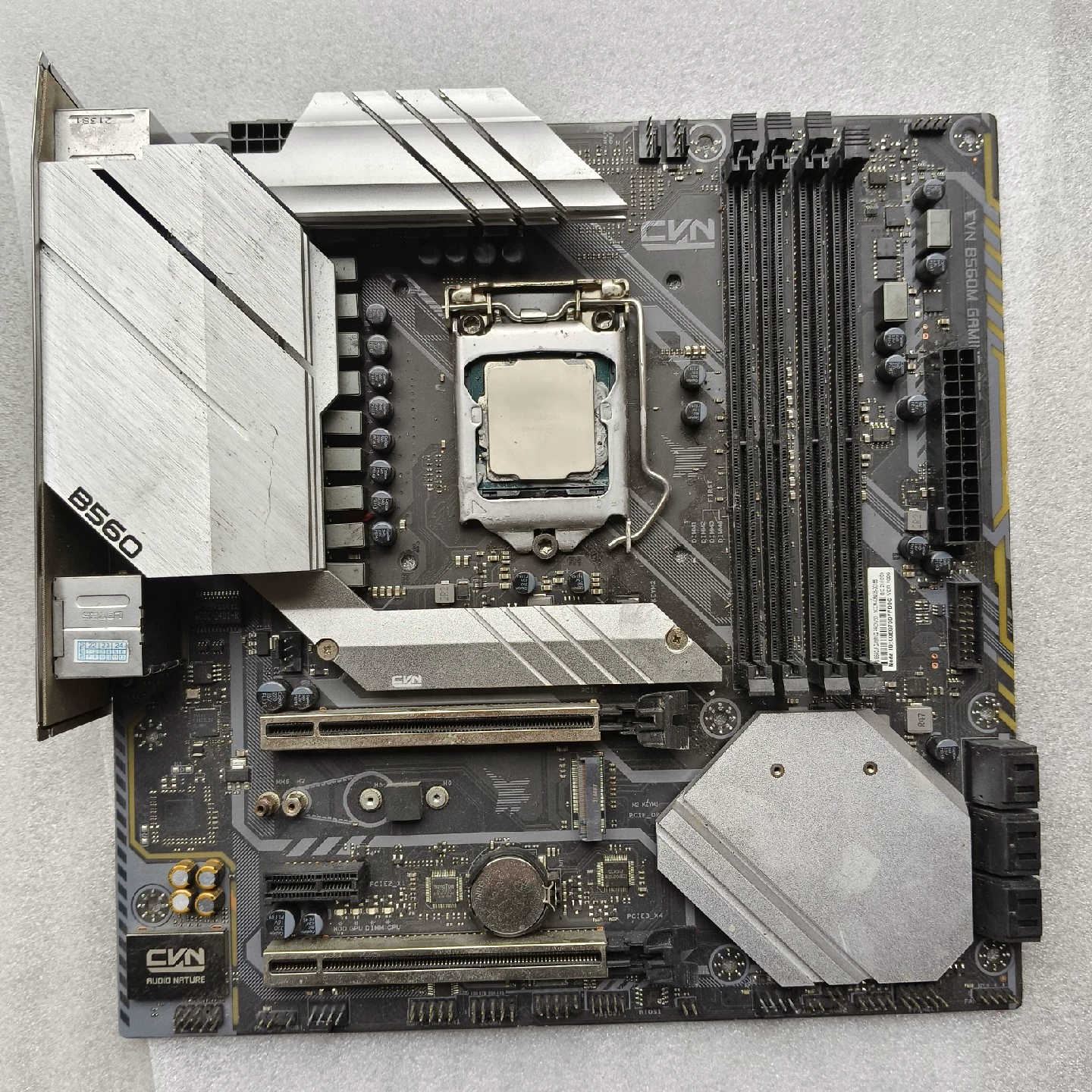 七彩虹主板CVN B560M+cpu i5-10400f