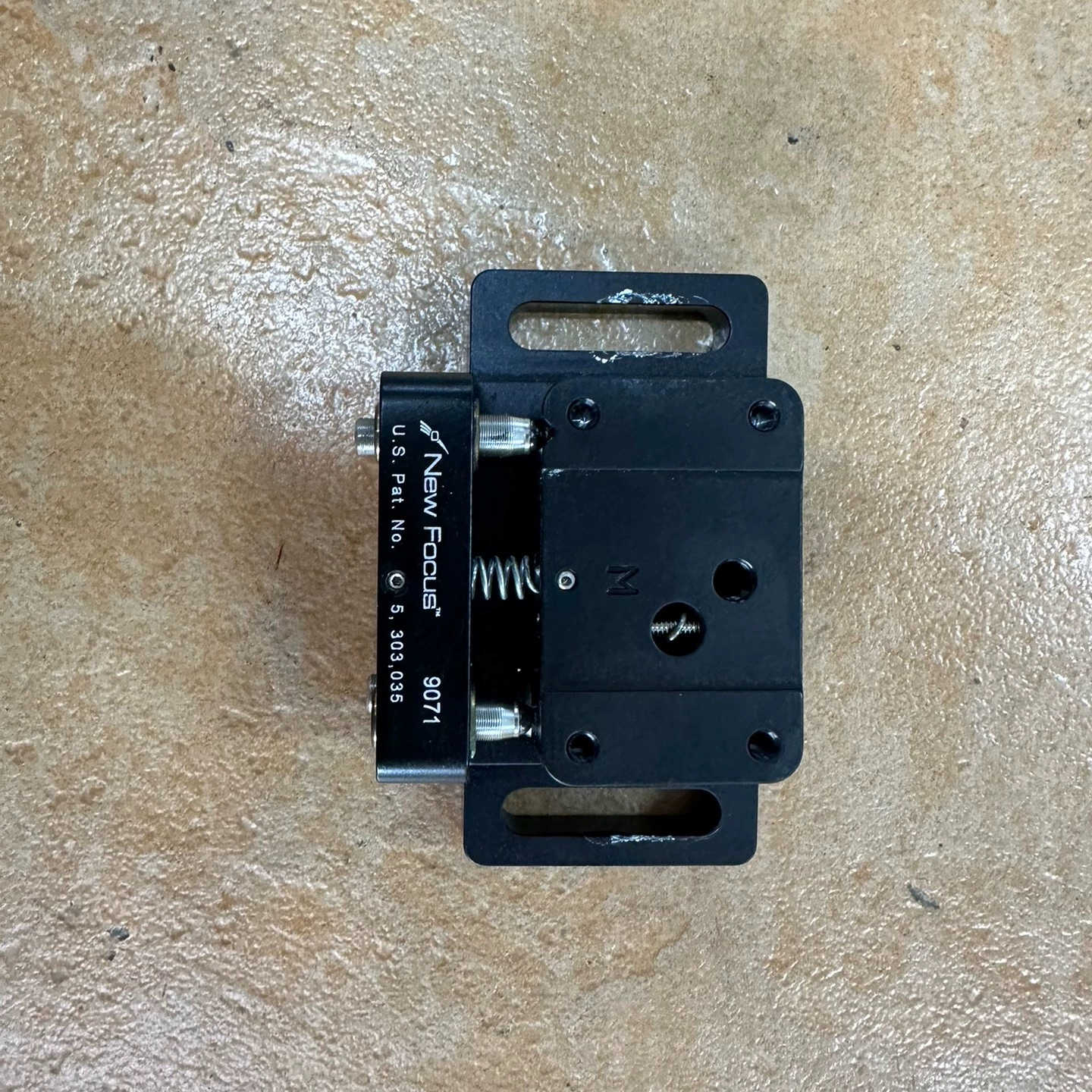 Newport  NewFocus 四轴调整架.NewFoc