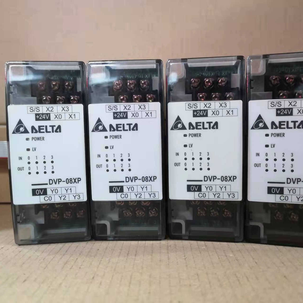 台达 PLC DVP08XN11R DVP08XM11N D