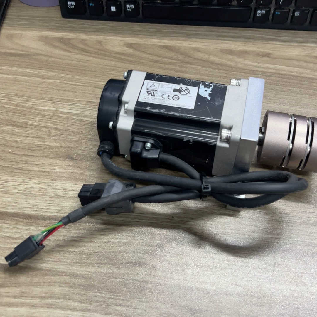 富士AC伺服电机马达一个，GYB401D5-ESHC2，一个