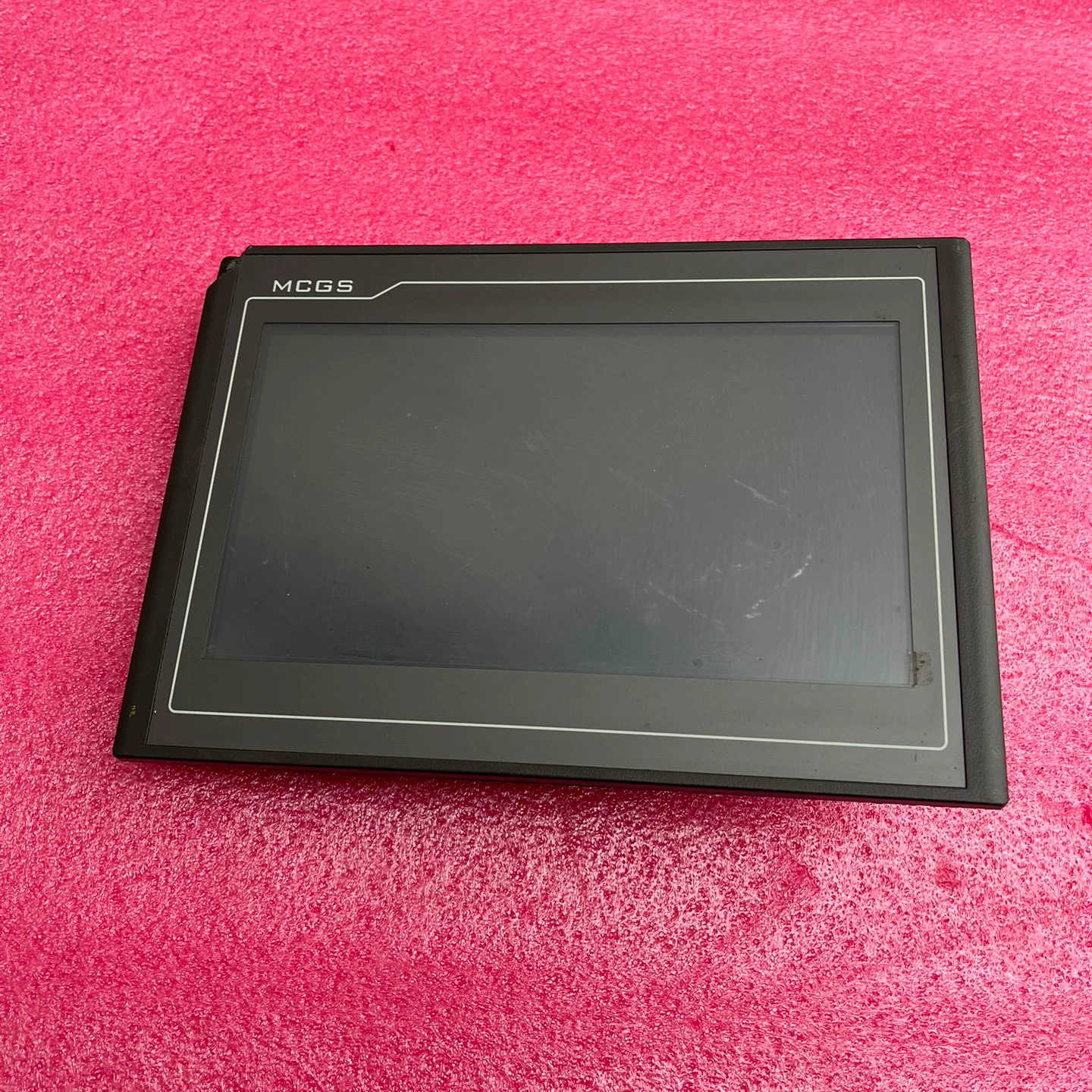 昆仑通态智能物联网触摸屏，TPC1021NT拆机包好，成色实