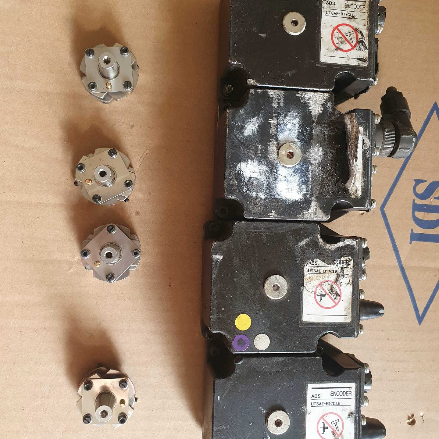 安川编码器UTSAE-B17CLE