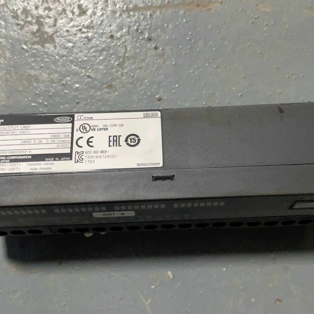 三菱远程模块65SBTB1-32DT1  拍前议价！！！