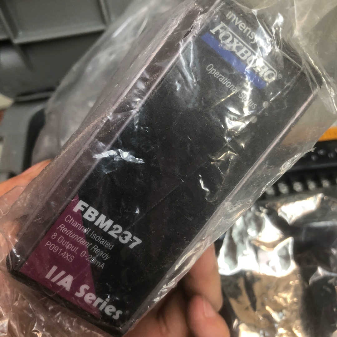 FBM237 P0914XS 二手Foxboro plc模块