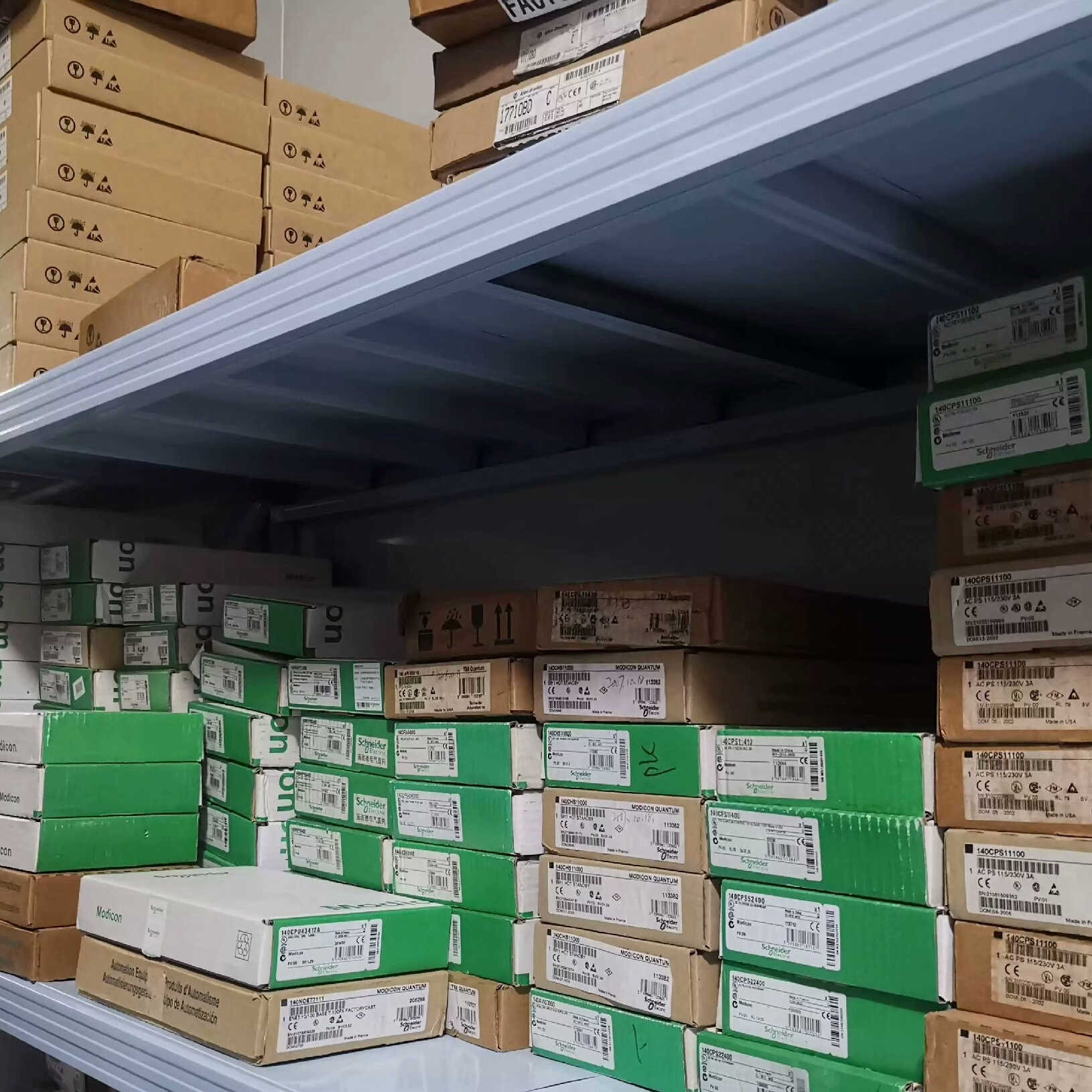 ABE7-R16T230 全新原装正品 标价