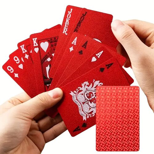 2025pvc防水防折塑料扑克创意吉祥红加厚新年扑克家庭娱乐