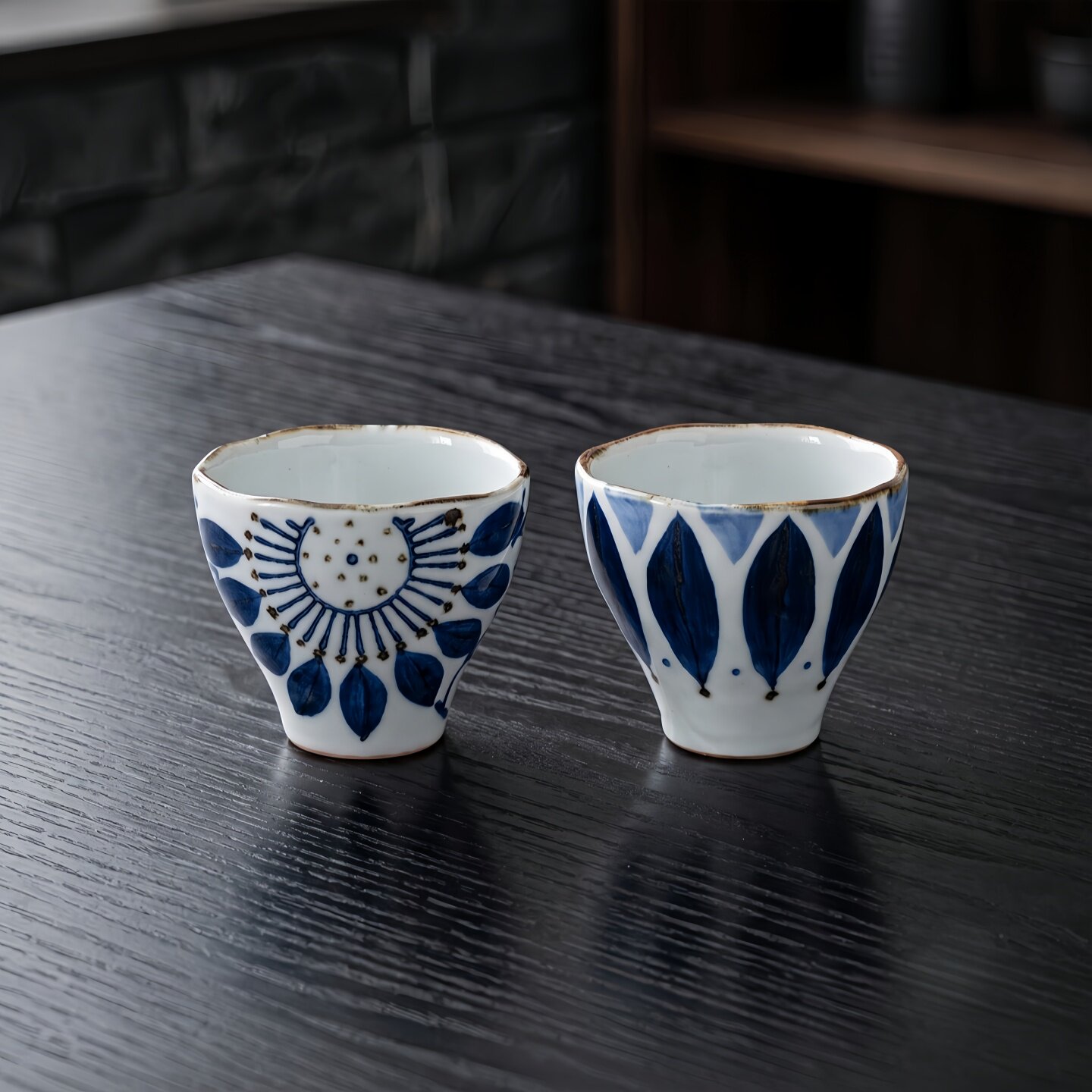 日本进口有田烧翔芳窑手绘唐草猪口杯日式青花茶杯主人杯汤吞杯