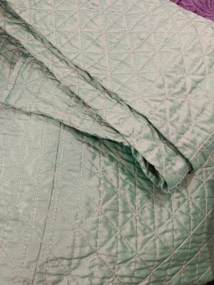 1.6*2.5zarahome仿鳄鱼皮面料绿色格子衍缝床盖被子出口欧美外贸