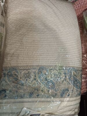 2.3*2.5zarahome白色样品纯棉印花衍缝床盖被子