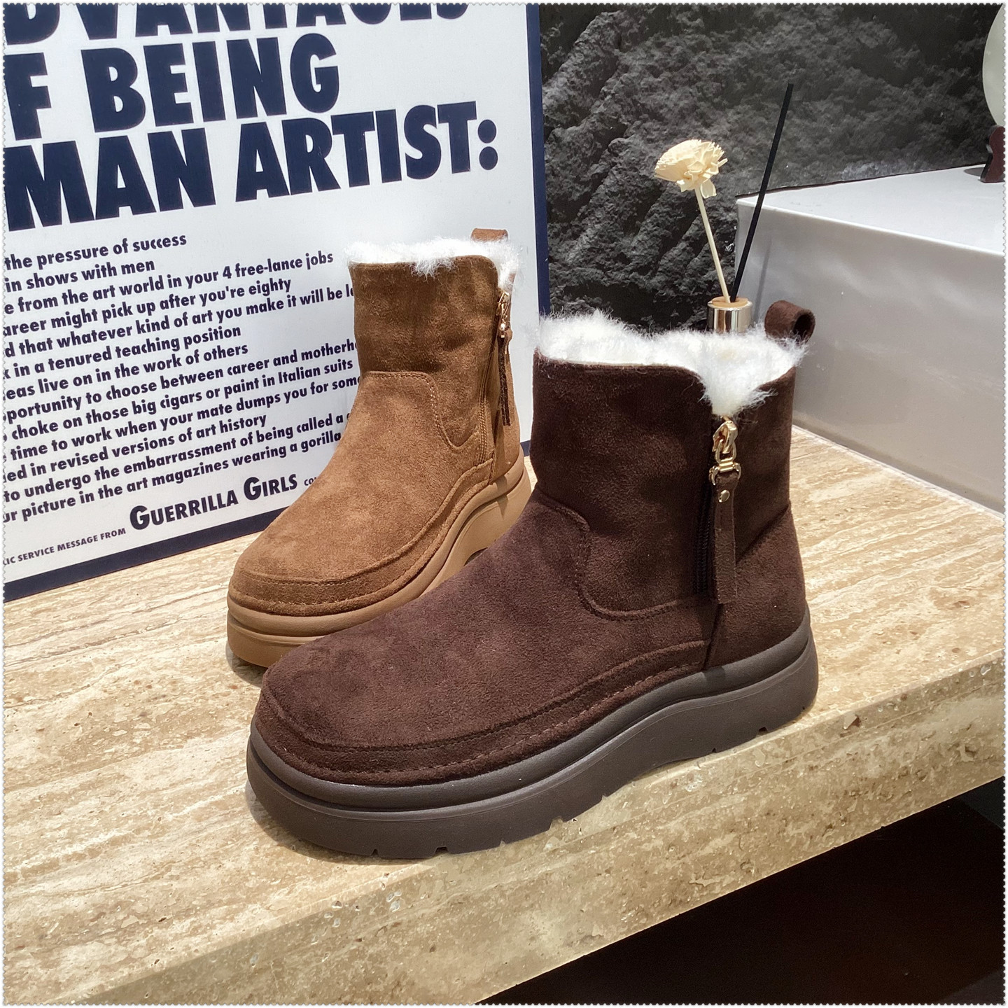 2025冬时尚东北保暖短靴加绒雪地靴复古马丁靴厚底艾模儿女靴英伦