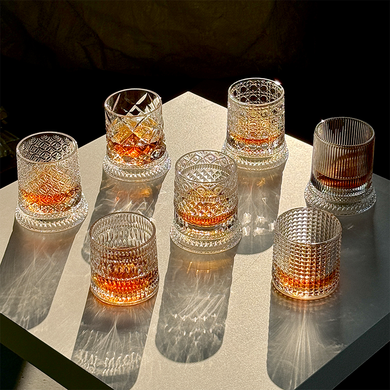 【送发光杯垫】2026新款创意玻璃杯旋转威士忌酒杯解压洋酒转转杯