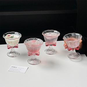 轻奢复古树莓红高脚冰淇淋杯