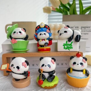 成都熊猫周边礼物可爱小摆件工位女打工人桌面文创装饰品基地纪念