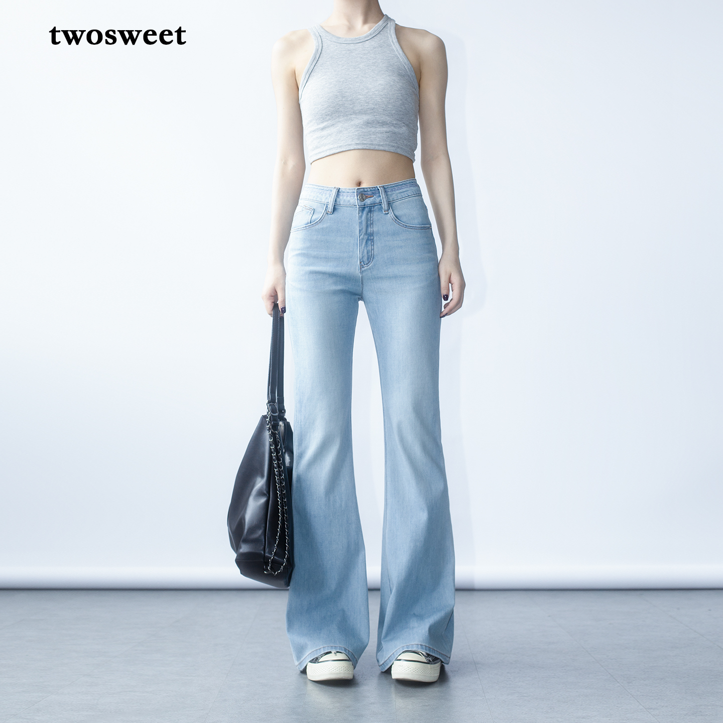 twosweet连赞系列/夏季薄款中腰喇叭裤浅蓝修身弹力莱卡微喇长裤