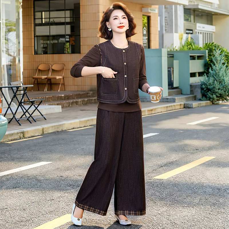 中年妈妈春秋洋气牛仔马甲配打底衫三件套女2026秋新款阔太太套装