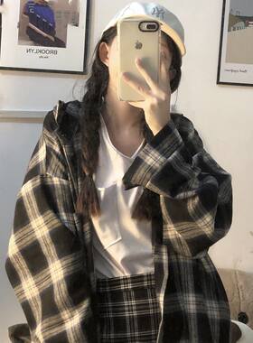 300斤大码胖MM春夏韩版格子衬衫叠穿宽松长袖防晒学生ins风外套女