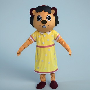 定做动漫毛绒行走舞台表演河狸妈妈主妇道具巡演出卡通人偶衣服装