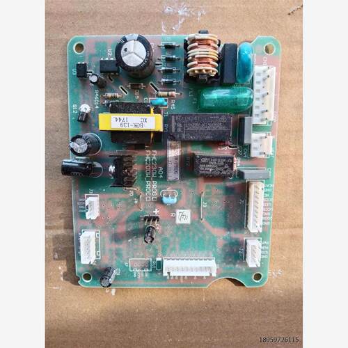 装机柯玛冰冰脑板电源线