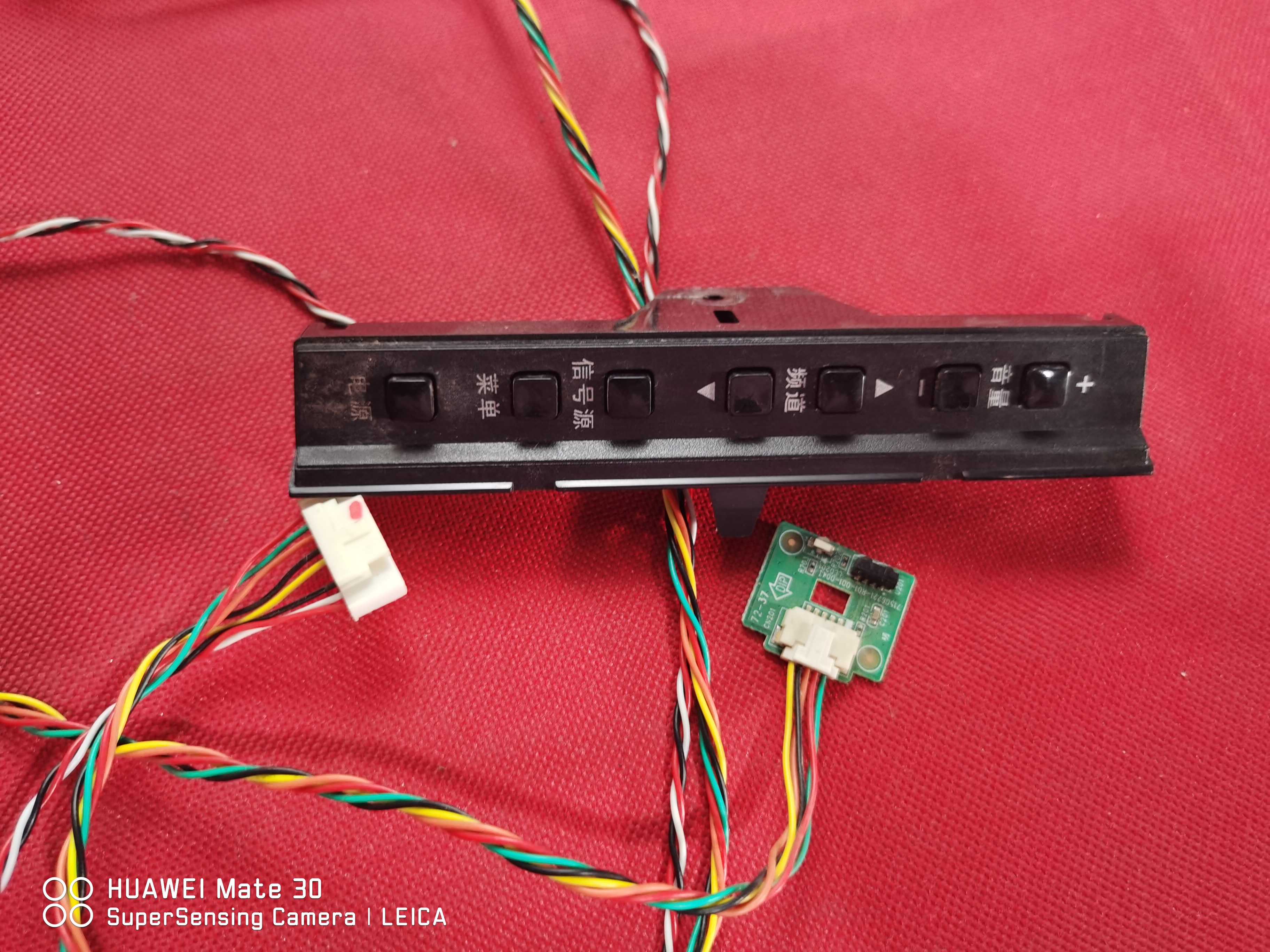 先锋LED-40B800液晶电视按键板 遥控接收板715G6721-R01-001-004I