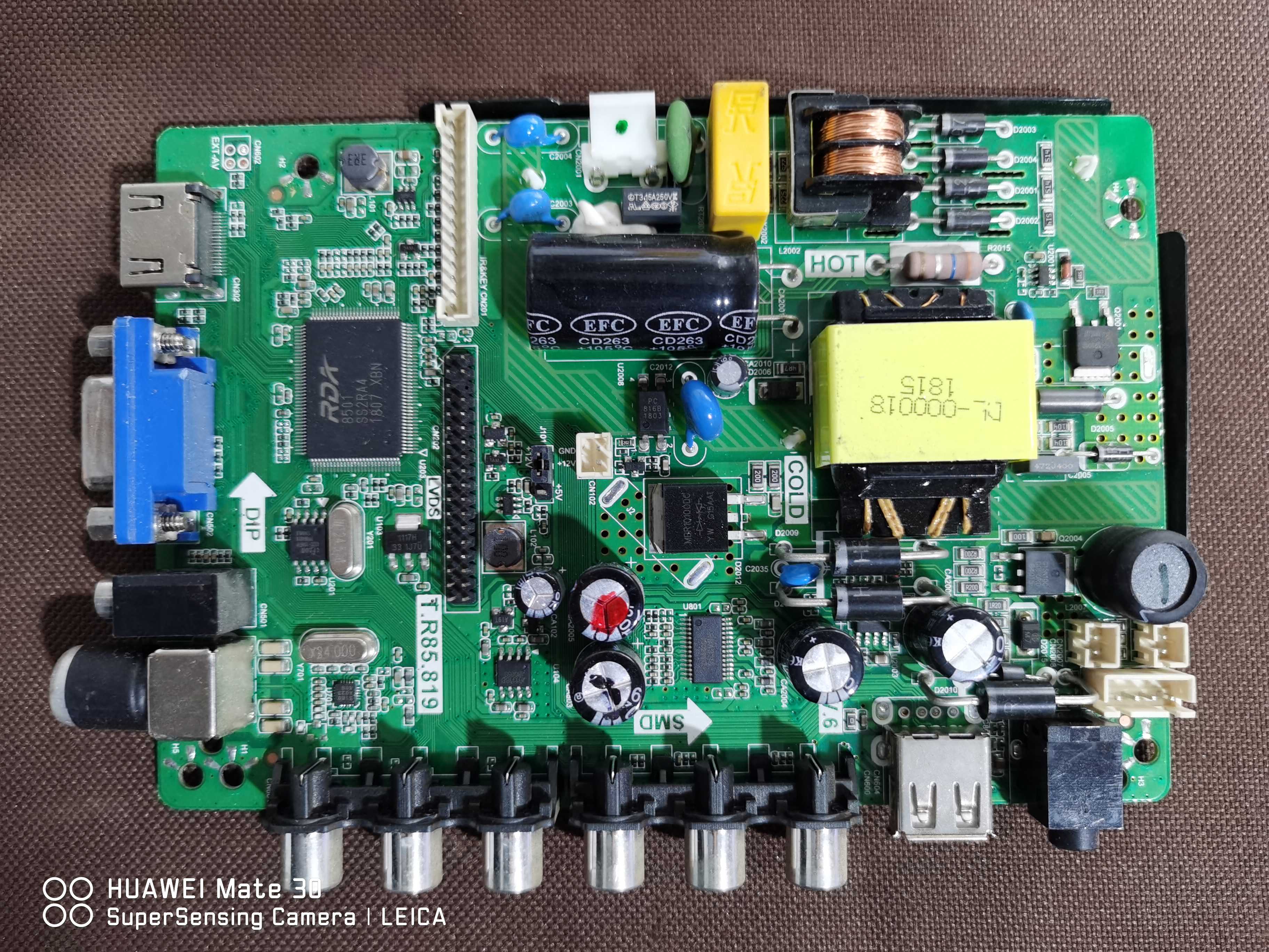 杂牌  T.R85.819   液晶电视主板 32寸 配屏LC320DXY（SJ）（A8）