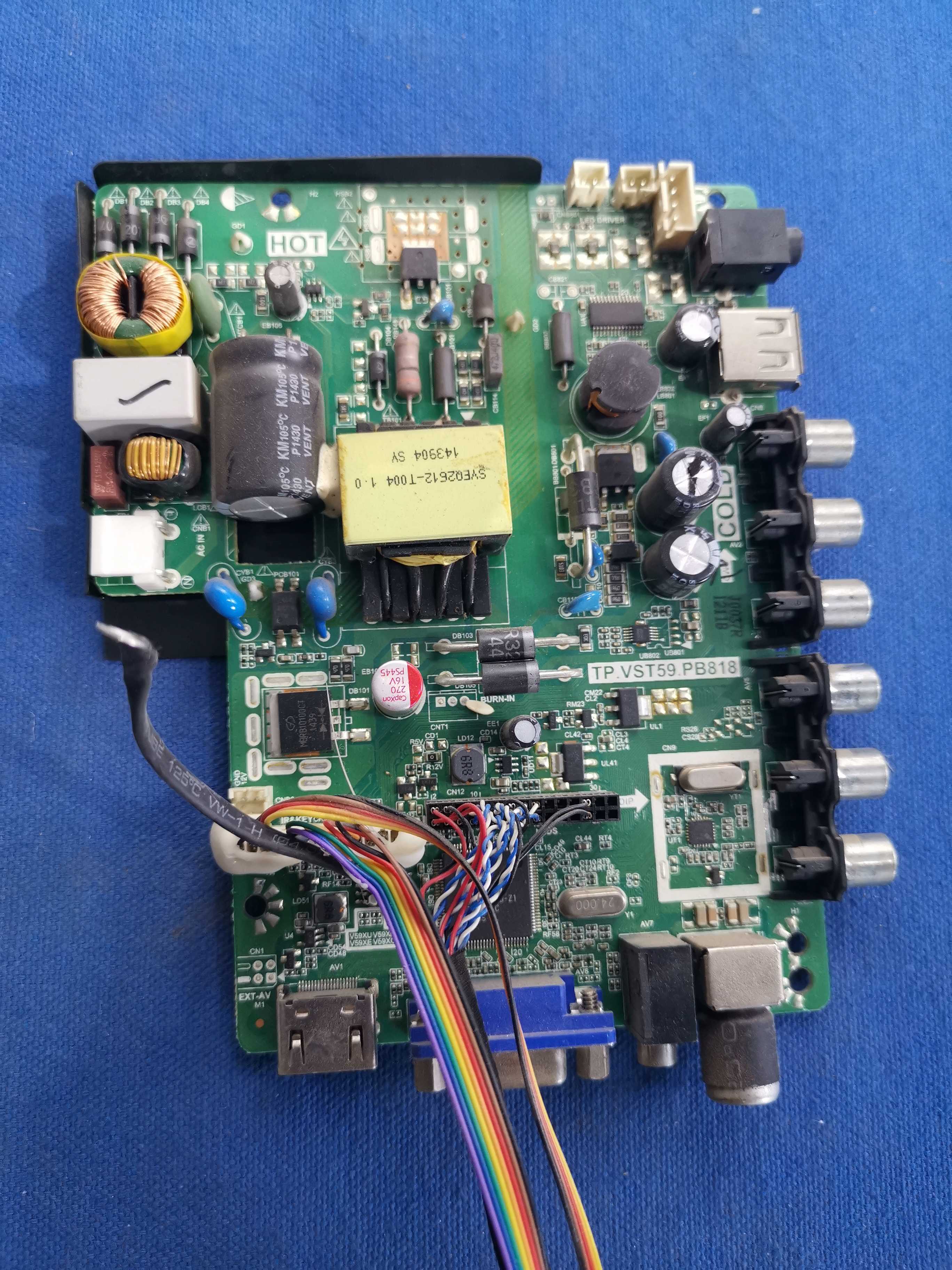 原装先科LE32Q1 主板TP.VST59.PB818 配屏V315B5-P01