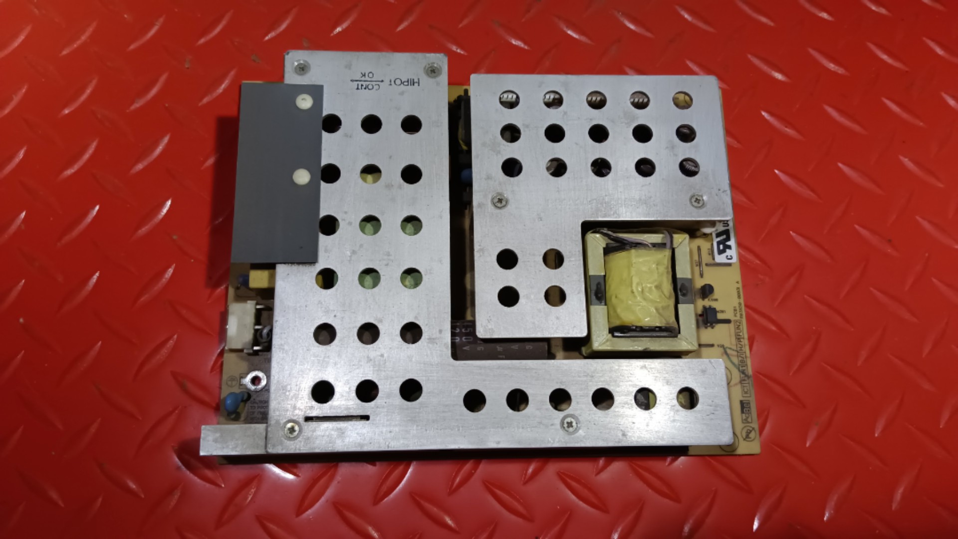 原装电视电源板R03X50-0003I PWB-1038 B0745 API6LD05