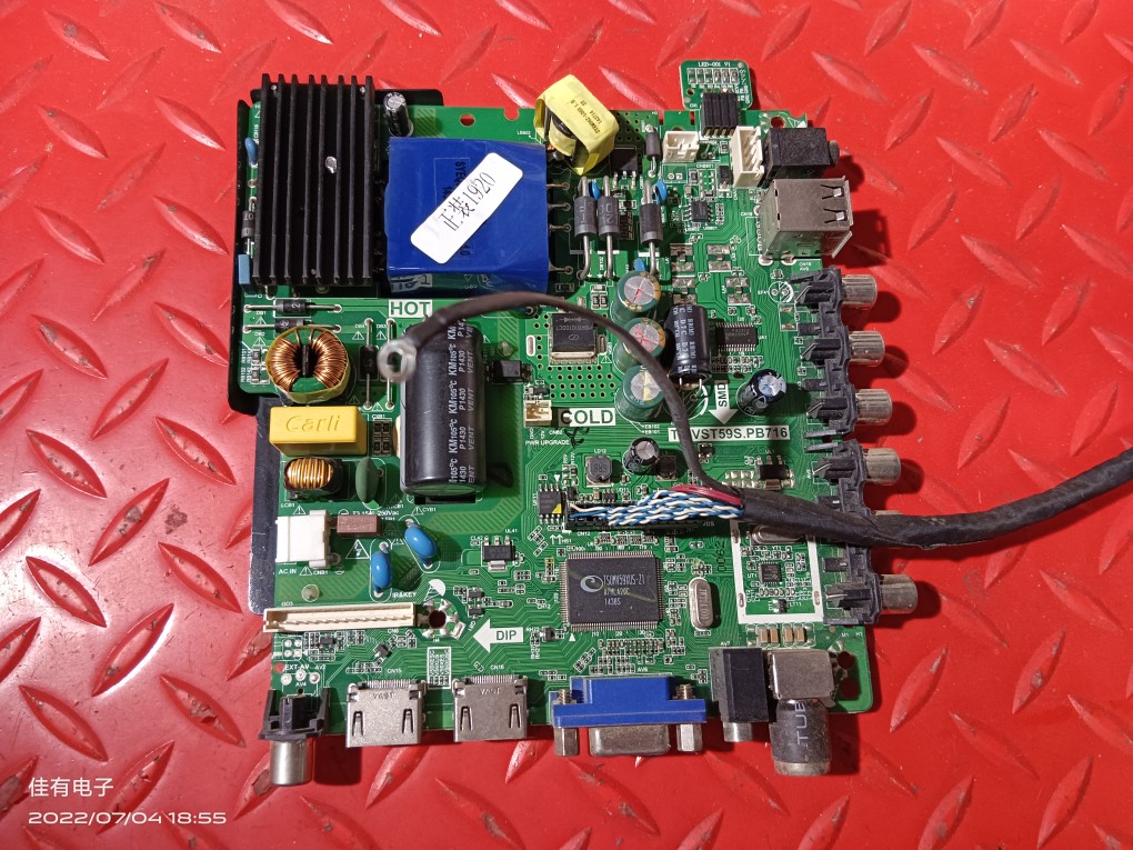 实拍图 杂牌机42寸主板TP.VST59S.PB716配AU屏T420HVN01.1