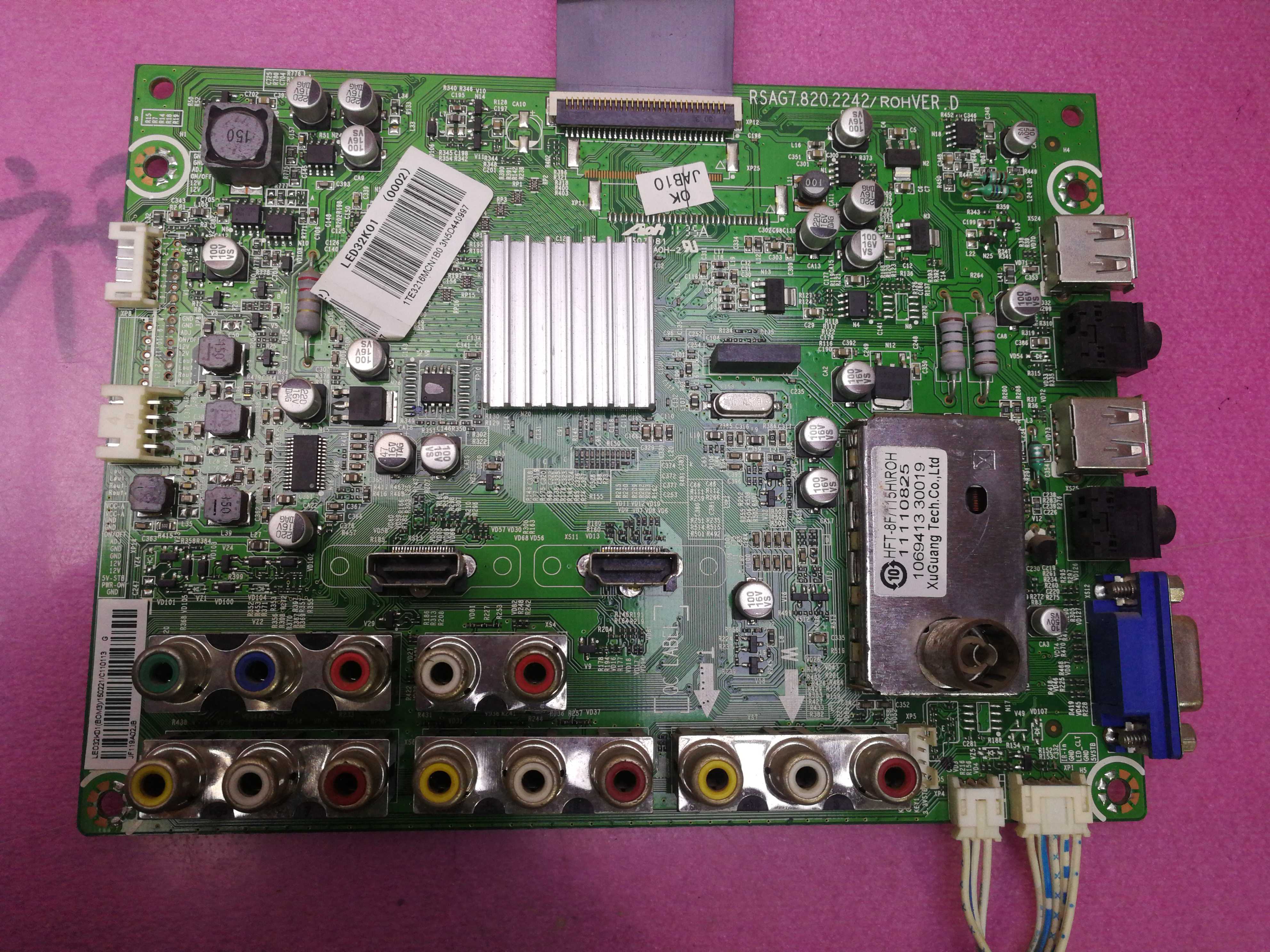 海信液晶电视LED32K01主板 RSAG7.820.2242 屏HE315DH-E04