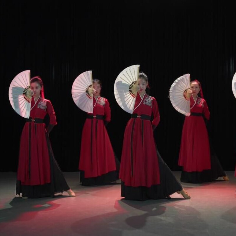 碧苍战歌雪龙吟舞蹈夏辉同款古典舞中国风霍元甲扇子舞骁表演出服