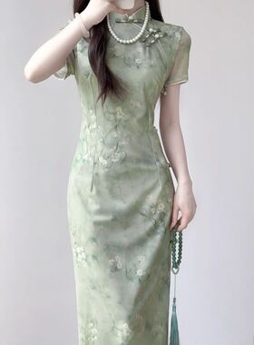 旗袍2025新款气质高端年轻款少女绿色连衣裙显瘦新中式日常连衣裙