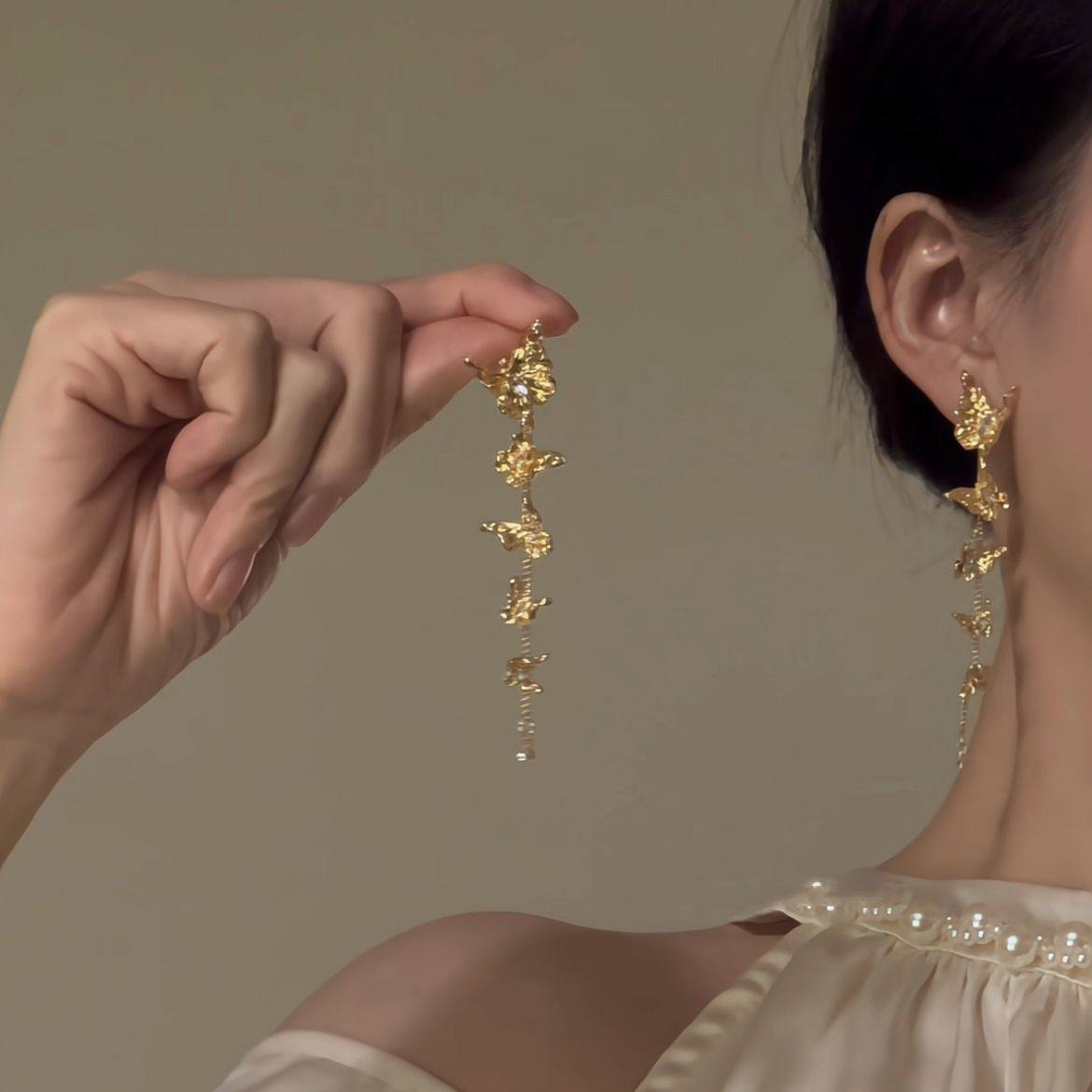 金色蝴蝶流苏耳饰轻奢高级感个性简约时尚百搭气质耳环耳钉秋冬,饰品/流行首饰/时尚饰品新,耳饰,淘宝优惠券,粉丝福利购,淘宝优惠卷