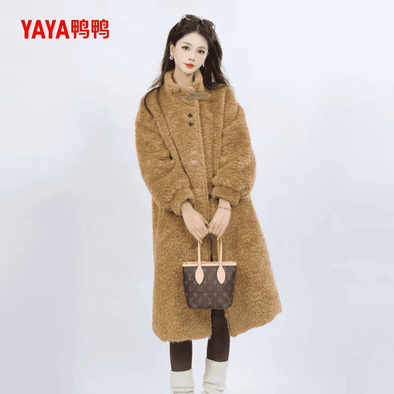 鸭鸭羽绒服女2025新款大衣秋冬长款时髦气质百搭皮毛一体皮草外套