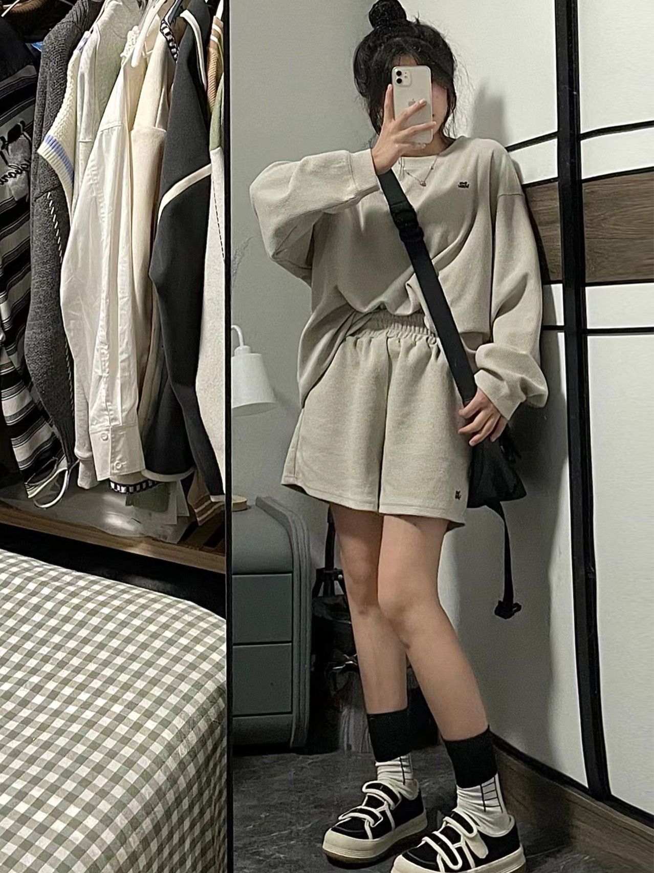 여성을위한 와플 홍콩 스타일 스포츠 정장 봄 가을 새로운 느슨한 한국어 버전 INS 트렌디 한 학생 캐주얼 러닝 투피스 세트