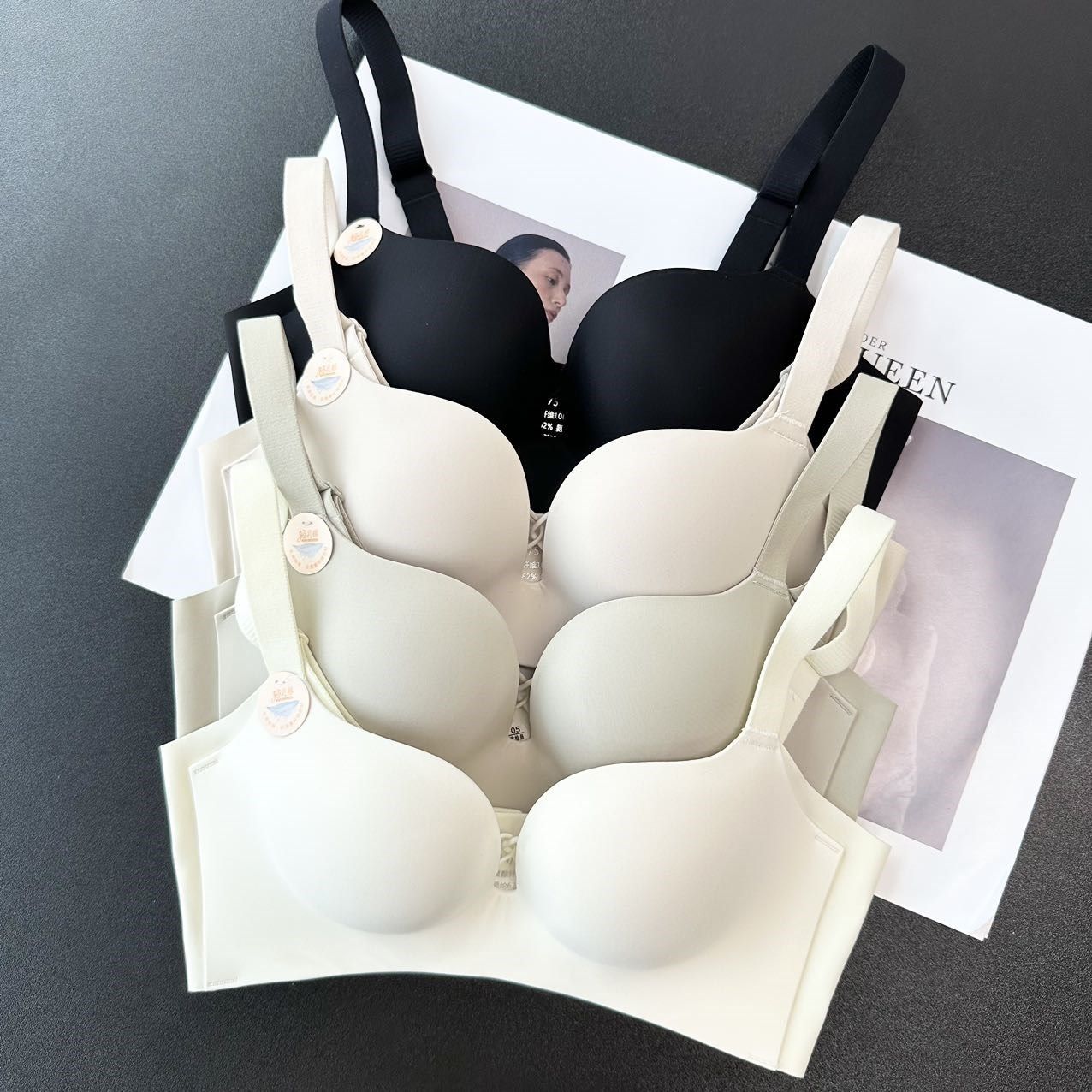 又聚拢 又无痕！又好看 又不空杯！简约光面聚拢舒适无痕大U文胸,女士内衣/男士内衣/家居服,文胸,淘宝优惠券,粉丝福利购,淘宝优惠卷