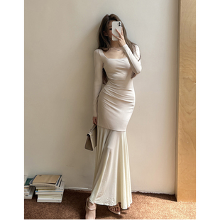 HeartyBite 2025秋冬新款设计方领连衣裙气质高级感半透明拼接鱼