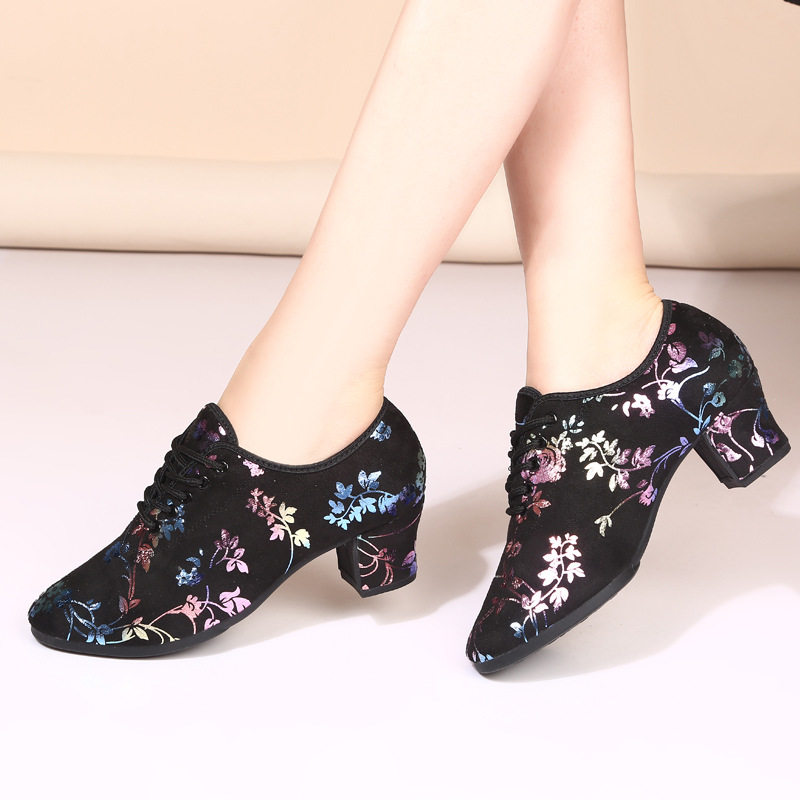 新款彩色印花拉丁舞鞋形体舞鞋中跟水兵舞交谊舞摩登跳广场舞鞋子