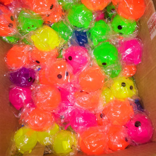 地摊夜市热卖 广场儿童番茄发泄猪头发泄水猪摔不烂玩具水球西红柿