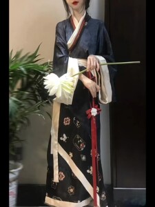秦汉制曲裾汉服长儒简约国潮古装宫廷风日常复原马王堆袍印花长袖