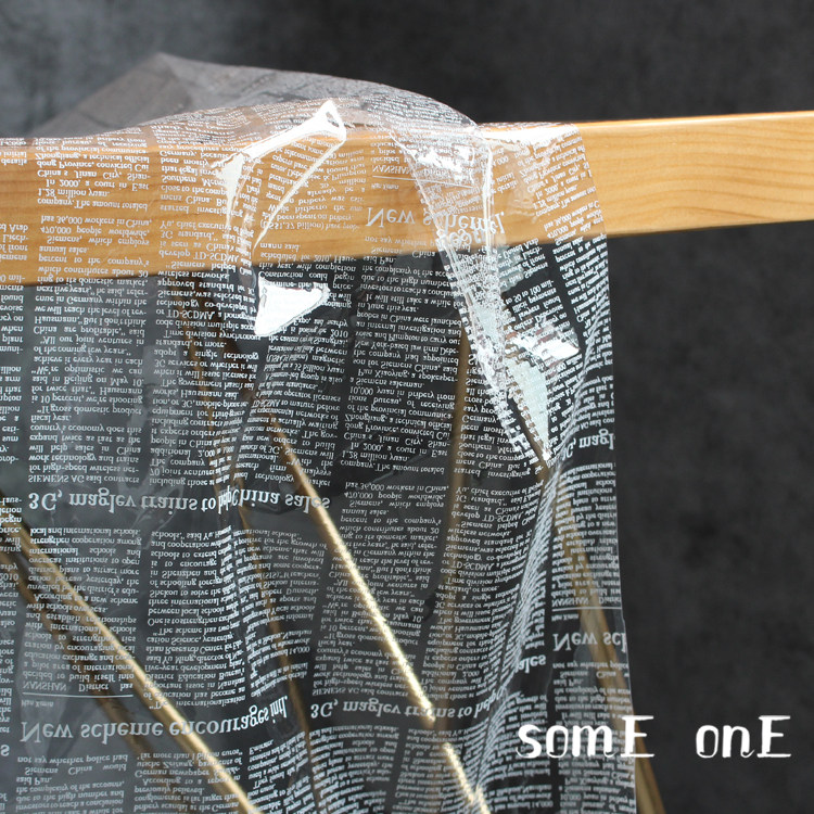 文艺复兴白色字母超透明透视服装创意防水隔水薄膜服装设计布料